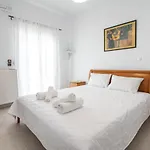 Izabella\'S House Naxos