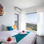 Villa Arkoudi With Sea View Pink Pong Table Field Of Petanque And Cinema