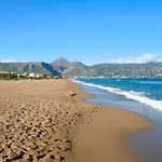 Meraki Beautiful Apartment Near The Sea