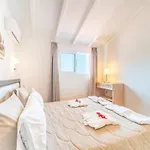 Mazis Deluxe Apartment