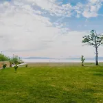 House By The Sea