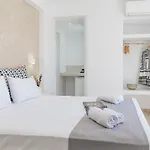 Naxos Leisure