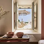 Niove Suites Milos
