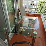 Seaside Flat 5M Away From Beach