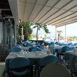 Xaris