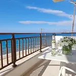 Simon Sea View