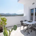 Izabella\'S House Naxos