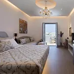 Amara Suites Santorini