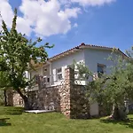 Villa Kladi