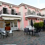 Anaxos Bay Rooms & Apartments