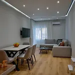 The Cosy Luxurious Seaside Apartment