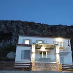 Theasis Limnos-Two Bedroom Suite