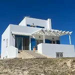 Amalia\'S Summer Home