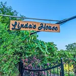 Linda House Corfu