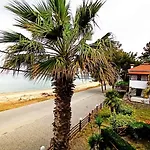 Zennova #22 Nikiti Sea Side House
