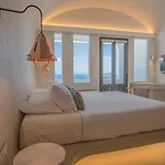 Chic Hotel Santorini