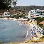 Costantonia Holiday Apartments