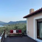 Villa Kastanos