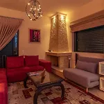 Jacuzzi Apartment - In Athens Riviera