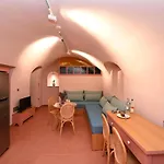 Philoxenia Traditional Apartments