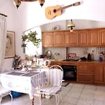 Unique & Cozy Seaview Apartment.