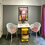 Mini Suite Home