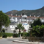 Seaside Modern Apartment - Explore Athens And Beyond