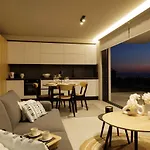 Sunshine Suite By Athens Riviera Suites
