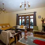 Meli Apartments