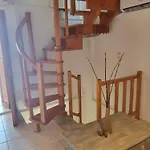 Sunflower Maisonette With Attic