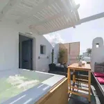 Jaccuzzi Romantic Suite In Firostefani,Sea View!