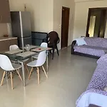 Mimi\'S Seaview Apartment