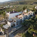 Pleiades Seaside Residences In Mani