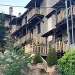 Nymfes Guesthouse