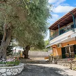 Rania Apartments