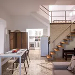 Exclusive Seaside Retreat With Shared Pool & Private Beach Access