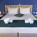 Nikitas Apartments & Suites