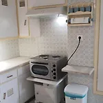 Το Σπιτάκι Στον Παραδοσιακό Οικισμό Λειβαδίων Άνδρου