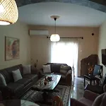Mama\'S House