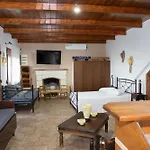 Nick And Bill\'S Family House Leros