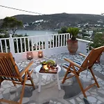 Hlia\'S House Near The Sea