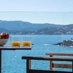 Beachfront Salty Sea Luxury Suite 1