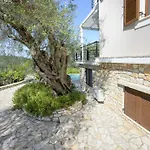 Villa Bougarini Haven Family Villa Rock Pool Oasis