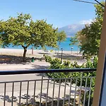 Nafpaktos Beach House Sea View Apartment First Floor