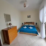 Holiday\'S Nea Peramos Kavala\'S