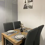 Dt Luxury Apartment