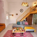 Luxury Loft Apartment Vivian
