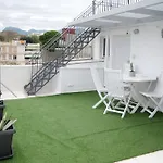 Central Aesthetic Studio With Panoramic Views