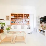 Hlia\'S House Near The Sea