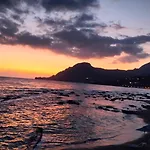 Eolia Beachfront Studios